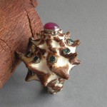 KG-040 Unique handmade conch shell ring, Seashell ring, Genuine gemstones, Emerald, Red ruby, Gold over silver, Shell jewelry, Beach jewelry, One of a kind jewelry