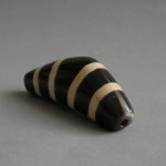 RARE Tibet 4 Striped dZi Boomerang Bead Pendant