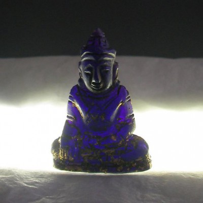 BD-028 Rare Old dark purple Crystal quartz Carved in Phra Hin 'Kru Hod' Seated in Meditation Posture Crowned Magic Luckky Buddha Amulet from Meaung Hod