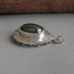 KG-086 Emerald Green Oval NAGA EYE Thai Cave Crystal Amulet Handmade Filigree Sterling Silver Charm Pendant